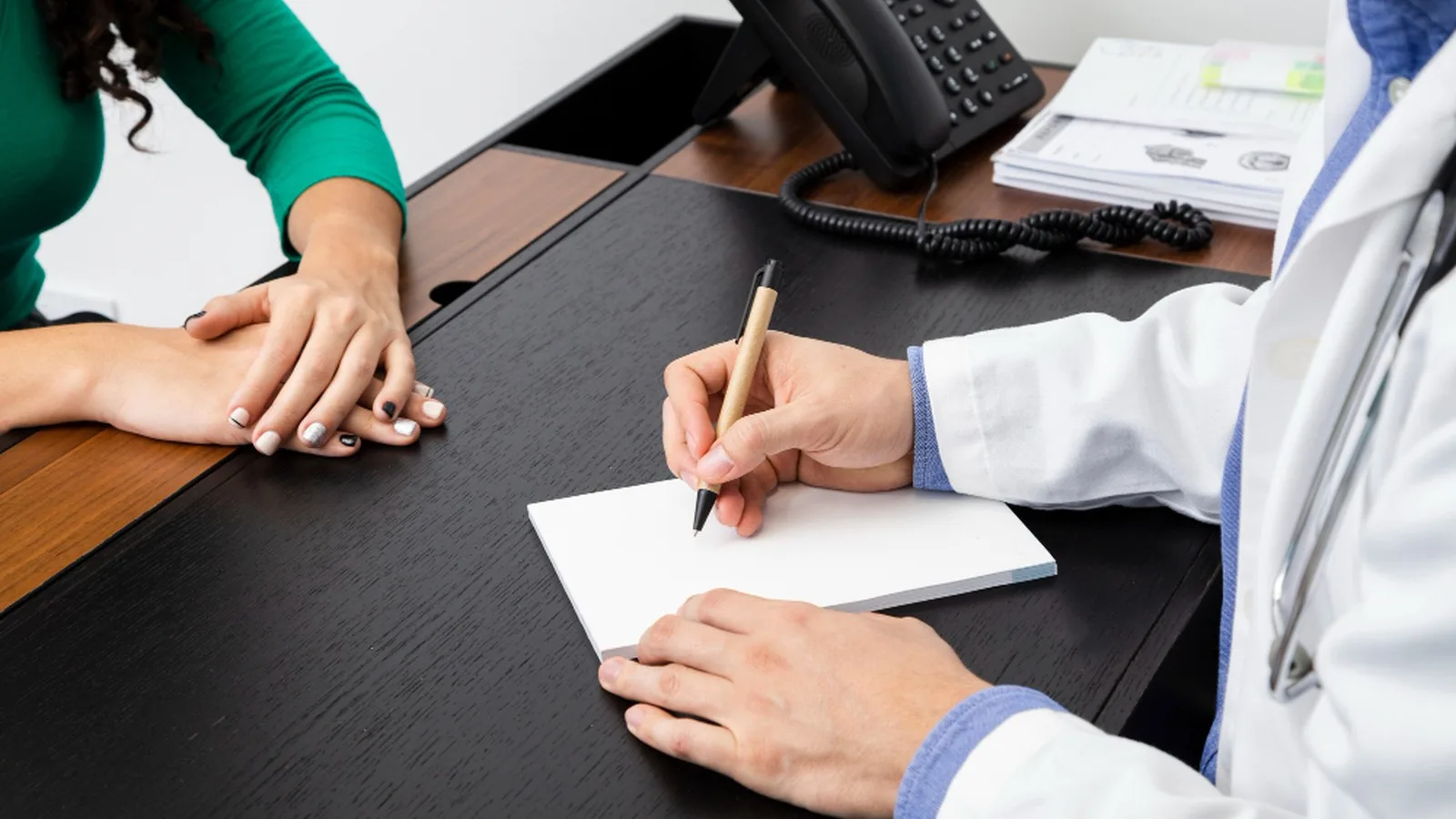 ¿Qué especialista trata la gastritis?